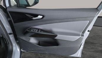 Volkswagen ID.4 Pure 52kWh Life (148 ps) - PARK ASSIST - LED - REVERSE CAM
