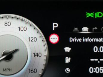 Hyundai Kona 64kWh Premium (10.5kW Charger) (204 ps) - KEYLESS ENTRY - LED - 