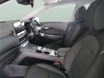 Hyundai Kona 64kWh Premium (10.5kW Charger) (204 ps) - KEYLESS ENTRY - LED - 