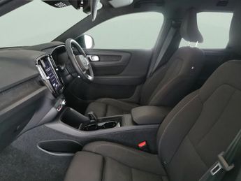 Volvo XC40 Recharge 69kWh Plus (231 ps) - LED - HEATED STEERING - DRIVER AS