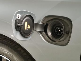 Volvo XC60 2.0h T6 Recharge 18.8kWh Plus Plug-in AWD (350 ps) - ADAPT CRUIS