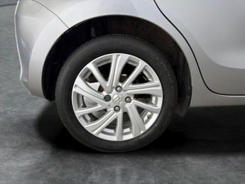 Suzuki Swift 1.2 Dualjet MHEV SZ-T CVT (83 ps) - BLUETOOTH - SPEED LIMIT RECO