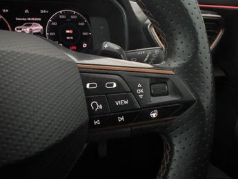 Cupra Formentor 1.4 eHybrid 12.8kWh V2 Plug-in DSG (204 ps) - LED - REVERSE CAM 