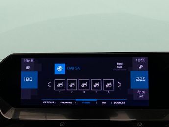 Citroen C4 1.5 BlueHDi Shine EAT8 (130 ps) - BLUETOOTH - CRUISE - CLIMATE C