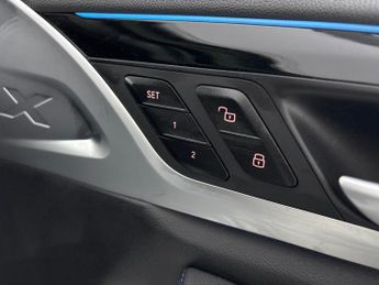 BMW iX3 80kWh M Sport (286 ps) - PARK ASSIST - REVERSE CAM - LEATHER