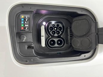 BMW iX3 80kWh M Sport (286 ps) - PARK ASSIST - REVERSE CAM - LEATHER