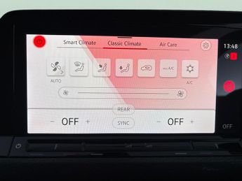 Volkswagen Golf 1.4 TSI 13kWh GTE Plug-in DSG (245 ps) - HEATED STEERING - WIFI