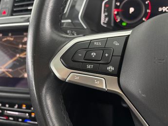 Volkswagen Tiguan 1.5 TSI Elegance DSG (150 ps) - ACTIVE LANE ASSIST - KEYLESS ENT