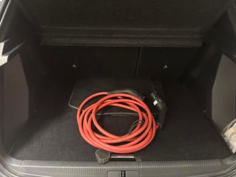 Peugeot E-2008 50kWh GT (7kW Charger) (136 ps) - LED - REVERSE CAM - NAV
