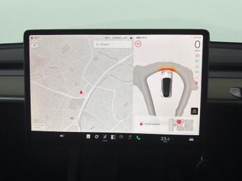 Tesla Model Y SUV RWD (346 ps) - HEATED STEERING - WIFI - BLIND SPOT ASSIST
