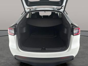 Tesla Model Y SUV RWD (346 ps) - HEATED STEERING - WIFI - BLIND SPOT ASSIST