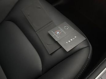 Tesla Model Y SUV RWD (346 ps) - HEATED STEERING - WIFI - BLIND SPOT ASSIST