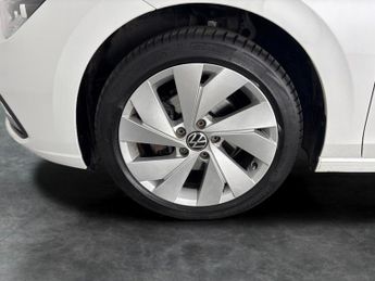 Volkswagen Golf 2.0 TDI Style DSG (150 ps) - BLIND SPOT ASSIST - BLUETOOTH - DIG