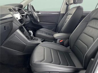 Volkswagen Tiguan 1.4 TSI 13kWh Elegance Plug-in DSG (245 ps) - ACTIVE LANE ASSIST