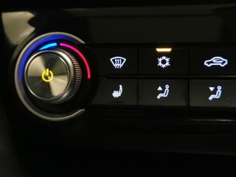 MG MG ZS 44.5kWh Exclusive (143 ps) - HEATED SEATS - NAV - BLIND SPOT ASS