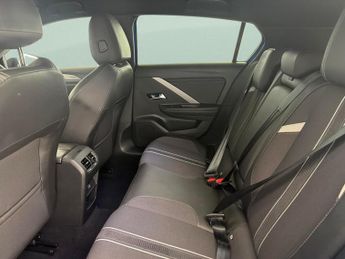 Vauxhall Astra 1.2 Turbo GS (130 ps) - KEYLESS ENTRY - LED - NAV