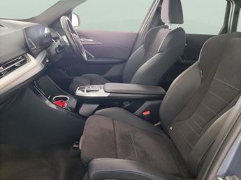 BMW iX1 30 66.5kWh M Sport xDrive (11kW Charger) (313 ps) - LED - REVERS