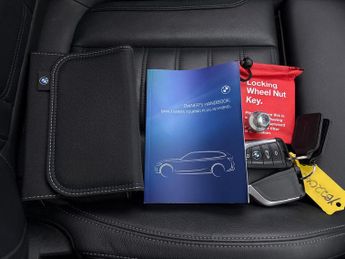 BMW 3 Series 2.0 330e 12kWh M Sport Pro Edition Touring Plug-in (292 ps) - PA