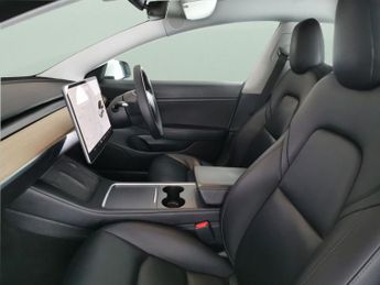 Tesla Model 3 Standard Range Plus RWD (241 bhp) - 360 CAM - PARK ASSIST - LED