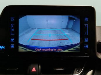Toyota C-HR 1.8 VVT-h Dynamic CVT (122 ps) - LED - REVERSE CAM - NAV