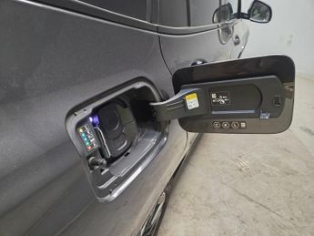 BMW iX3 80kWh M Sport (286 ps) - PARK ASSIST - REVERSE CAM - LEATHER
