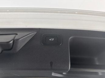 Land Rover Discovery Sport 1.5 P270e 12.17kWh Dynamic SE Plug-in 4WD (269 ps) - CARPLAY