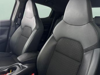 Nissan Juke 1.0 DIG-T N-Connecta DCT (114 ps) - INTELLIGENT LANE INTERVENTIO