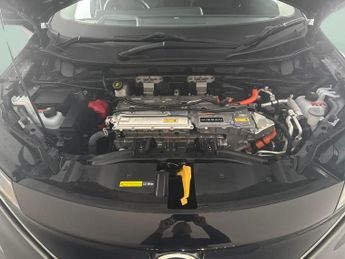 Nissan Ariya 87kWh Evolve e-4ORCE 22kW Charger (306 ps) - BOSE - 360 CAM - PA