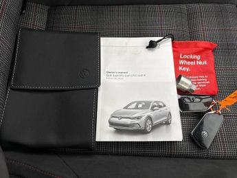 Volkswagen Golf 2.0 TSI GTI DSG (245 ps) - DIGITAL DASH - PADDLE SHIFT - PARK SE