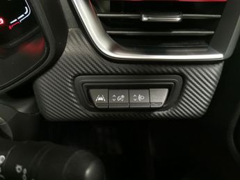 Renault Clio 1.6 E-TECH RS Line (140 ps) - CRUISE - SPEED LIMIT RECOG - DRIVI