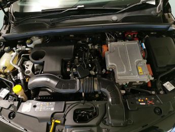 Renault Clio 1.6 E-TECH RS Line (140 ps) - CRUISE - SPEED LIMIT RECOG - DRIVI