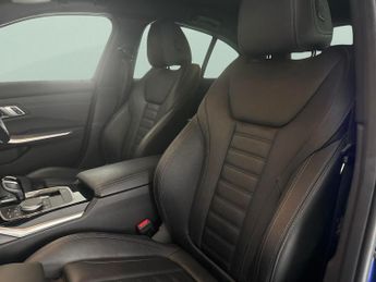 BMW 3 Series 330e M Sport Step [Tech Pack] - SUN PROTECTION GLASS - LEATHER -