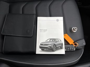 Volkswagen Tiguan 1.4 TSI 13kWh Elegance Plug-in DSG (245 ps) - ACTIVE LANE ASSIST