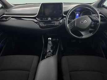 Toyota C-HR 1.8 VVT-h Design CVT (122 ps) - NAV - HEATED SEATS - LANE DEPART