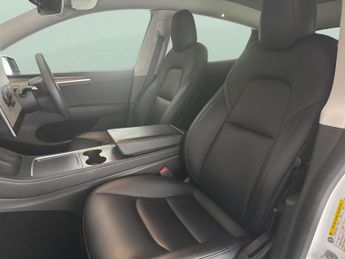 Tesla Model Y (Dual Motor) Long Range 4WDE (384 bhp) - HEATED STEERING - WIFI