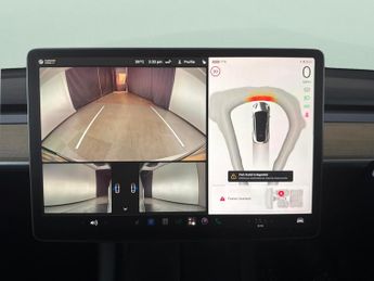Tesla Model Y (Dual Motor) Long Range 4WDE (384 bhp) - HEATED STEERING - WIFI