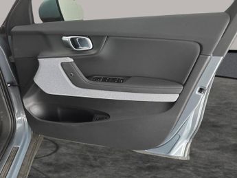 Polestar Polestar 2 Single Motor 64kWh Standard Range Fastback FWD (224 ps) - HEATED