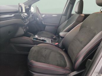 Ford Kuga 2.5 Duratec 14.4kWh ST-Line X Edition Plug-in CVT (225 ps) - REV