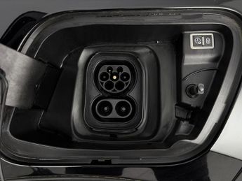 Peugeot E-2008 50kWh GT (7kW Charger) (136 ps) - REVERSE CAM - NAV - HEATED SEA