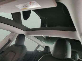 Tesla Model 3 Standard Range Plus RWD (241 bhp) - PARK ASSIST - LED - REVERSE 