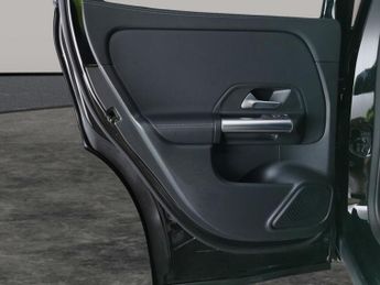 Mercedes-Benz EQA EQA 250+ 70.5kWh Sport (Executive) (190 ps) - HEATED LEATHER