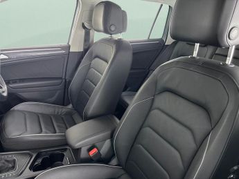 Volkswagen Tiguan 1.4 TSI 13kWh Elegance Plug-in DSG (245 ps) - ACTIVE LANE ASSIST