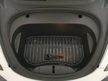 Tesla Model 3 Standard Range Plus RWD (241 bhp) - PARK ASSIST - LED - REVERSE 