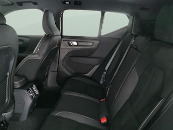 Volvo XC40 Recharge Twin 82kWh Ultimate AWD (408 ps) - CARPLAY - HK AUDIO