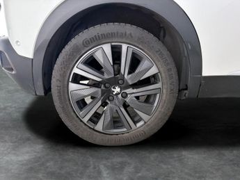 Peugeot E-2008 50kWh GT Premium (7kW Charger) (136 ps) - REVERSE CAM - ALCANTAR