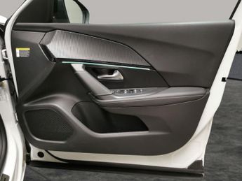 Peugeot E-2008 50kWh GT (7kW Charger) (136 ps) - ACTIVE LANE ASSIST - LED - REV