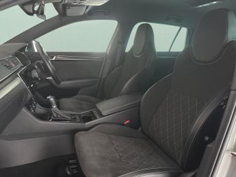 Skoda Superb 1.4 TSI iV 13kWh SportLine Plus Plug-in DSG (218 ps) - ADAPTIVE 