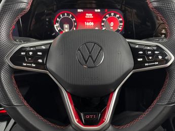 Volkswagen Golf 2.0 TSI GTI DSG (245 ps) - DIGITAL DASH - PADDLE SHIFT - PARK SE