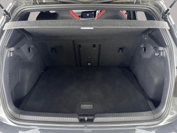 Volkswagen Golf 2.0 TSI GTI DSG (245 ps) - DIGITAL DASH - PADDLE SHIFT - PARK SE