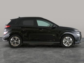 Hyundai Kona 64kWh Premium (10.5kW Charger) (204 ps) - UPGRADED SOUND - LED